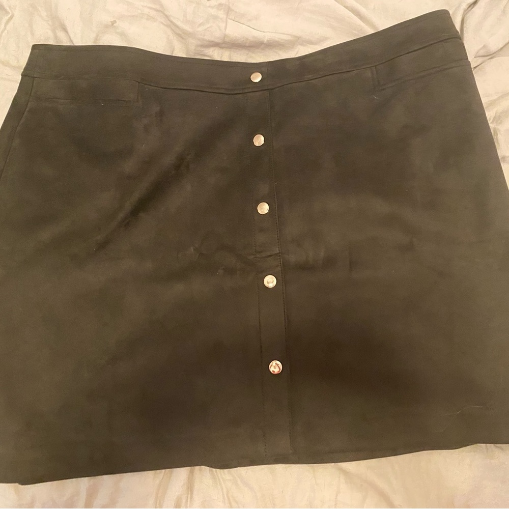 NWT  LOFT Army Green Suede Skirt  - size 20 - Picture 4 of 7